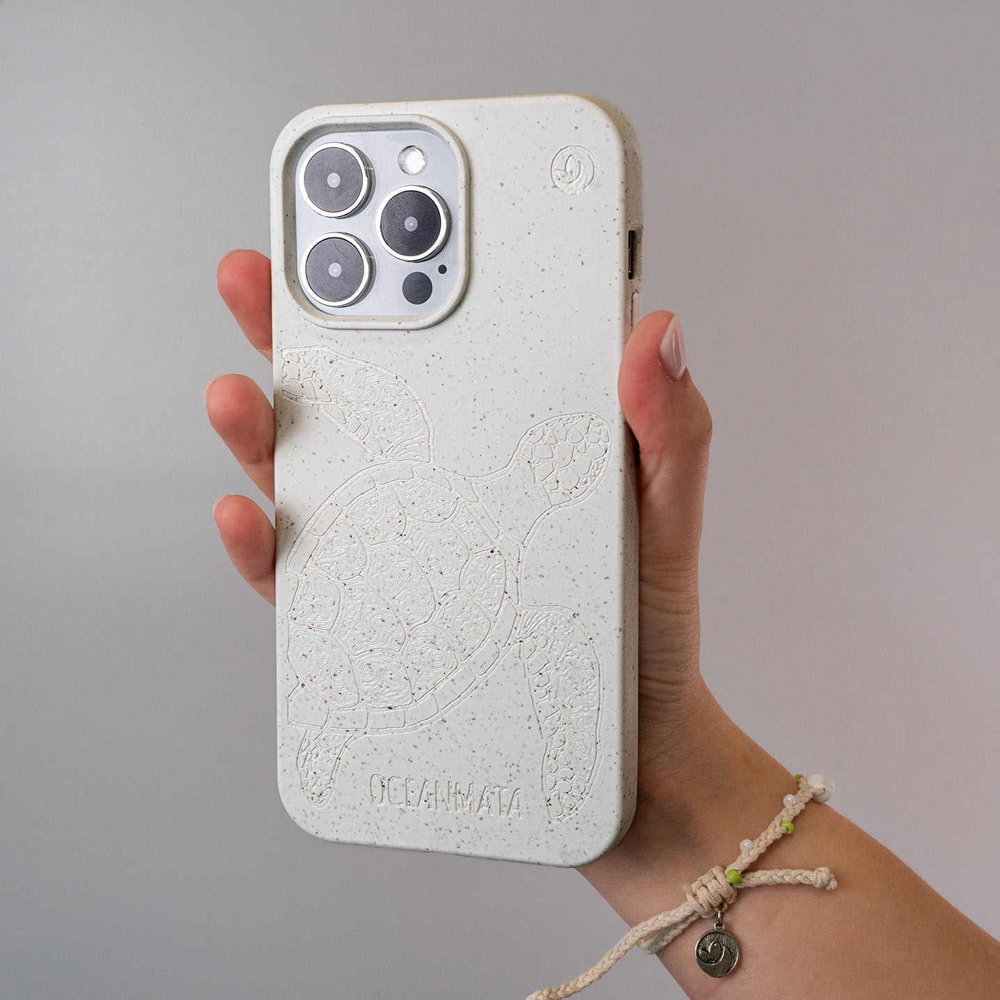 iPhone 14 pro Hülle - Schildkröte bunt - "Kura-Kura" - nachhaltig