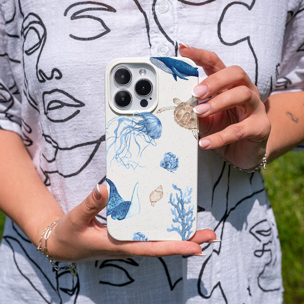 iPhone 13 mini case - white turtle - "Turtle & Friends" - sustainable