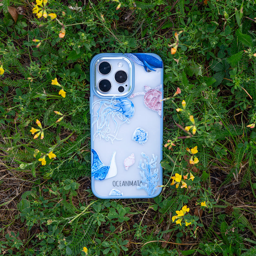 iPhone 15 Hülle - Schildkröte bunt - "Turtle & Friends" - nachhaltig