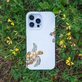iPhone 17 Hülle - Schildkröte weiß - "TurtleGaze" - nachhaltig