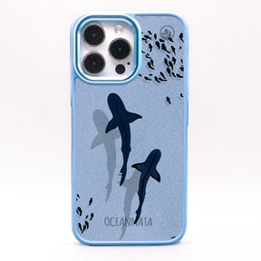 iPhone 14 Hülle - Hai blau - "Into the blue" nachhaltig