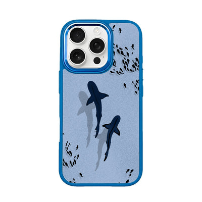 iPhone 16 pro Hülle - Hai blau - "Into the blue" nachhaltig