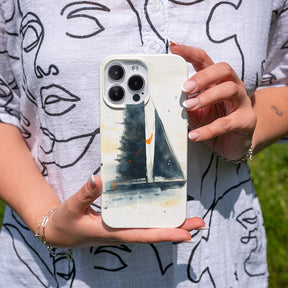 iPhone 17 Hülle - Segeln weiß - "Golden Horizon" - nachhaltig